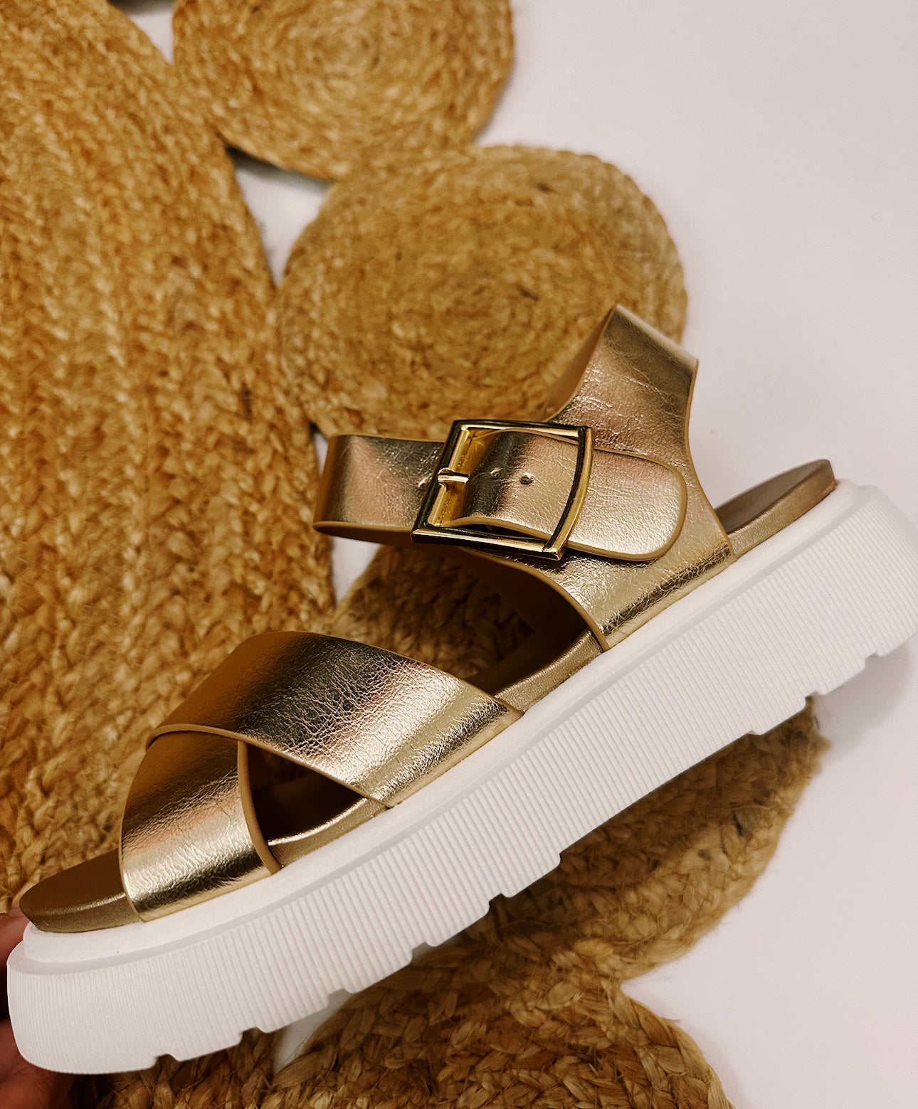 Goldie Sandal